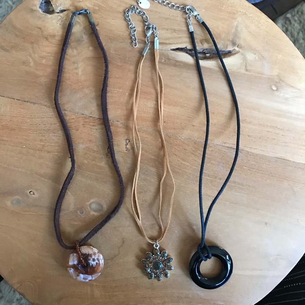 Set of 3 necklaces